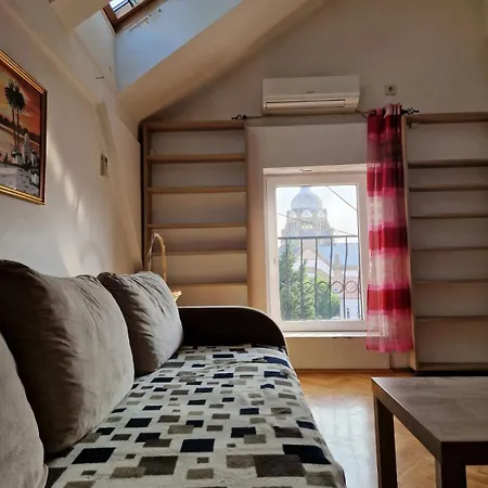 Synagogue View Apartment